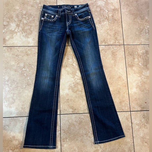 Excellent! Very Minor Wear. Like New!
Beautiful Jeans! - Picture 2 of 4